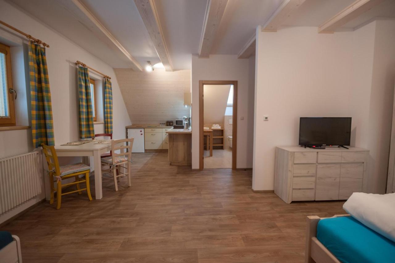Roubenka Bila Apartment ภายนอก รูปภาพ